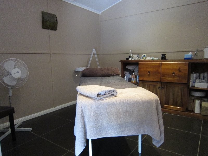 7 Stuart Street, Eastern Heights QLD 4305