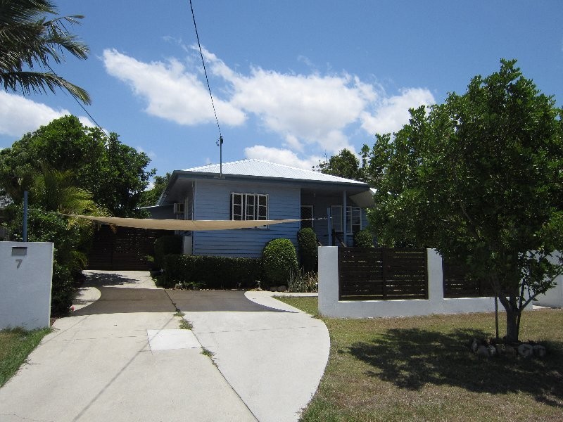 7 Stuart Street, Eastern Heights QLD 4305