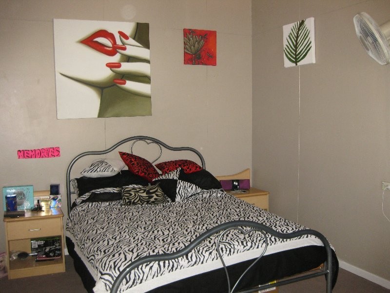 15 Vineyard Street, One Mile QLD 4305