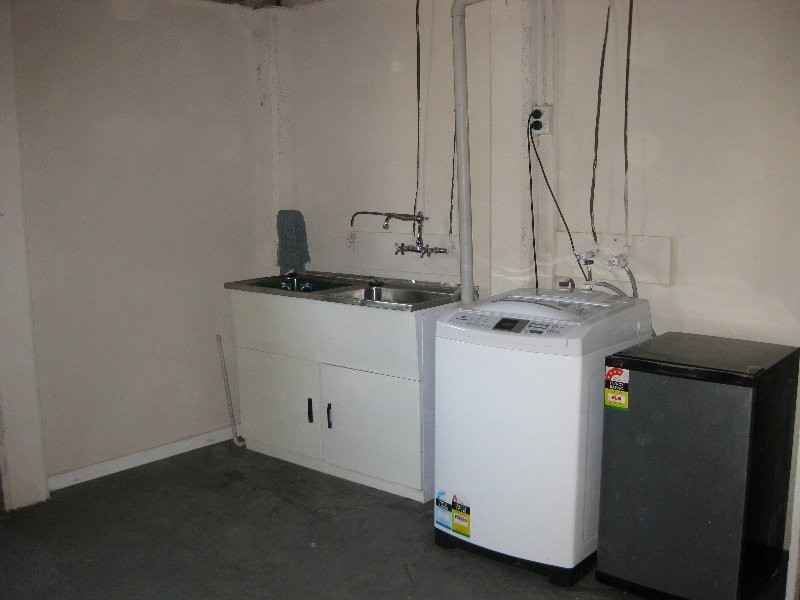 15 Vineyard Street, One Mile QLD 4305