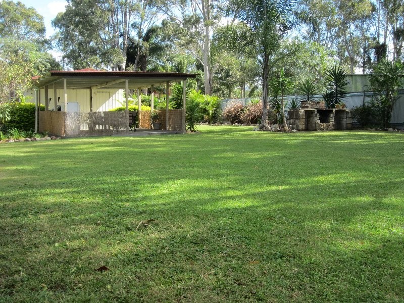 15 Vineyard Street, One Mile QLD 4305