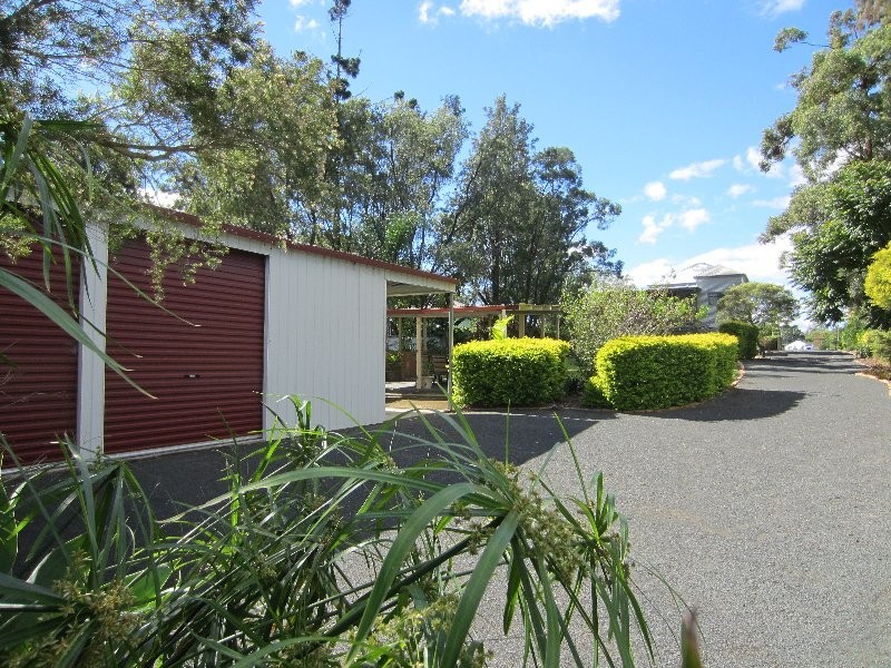 15 Vineyard Street, One Mile QLD 4305