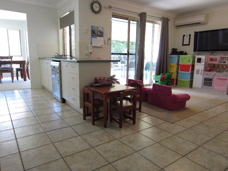 3 Pinola Court, Flinders View QLD 4305