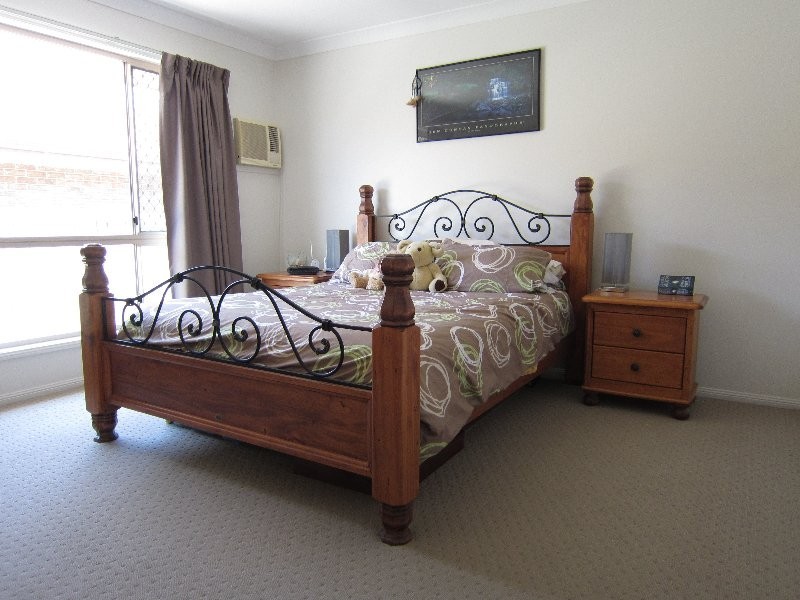 3 Pinola Court, Flinders View QLD 4305