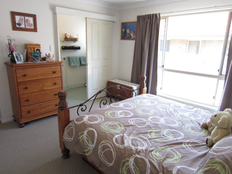 3 Pinola Court, Flinders View QLD 4305