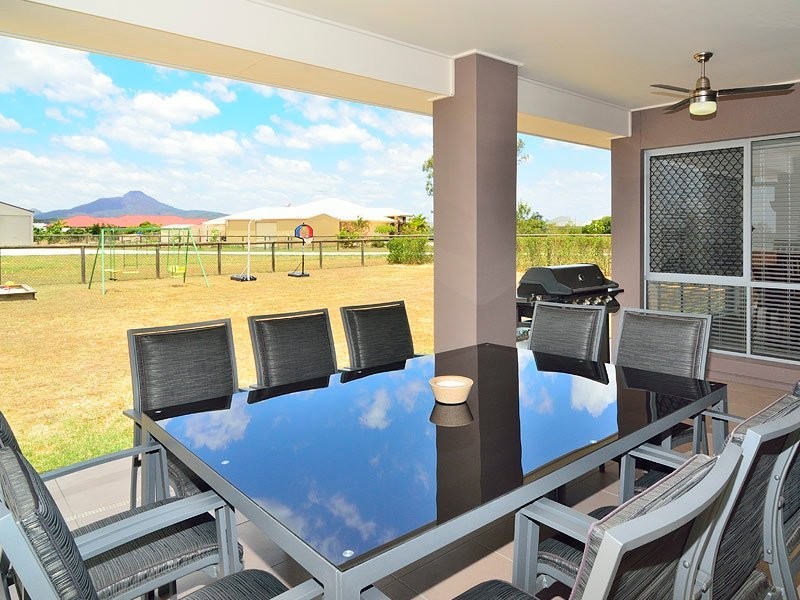 30 Goolman Place, Peak Crossing QLD 4306