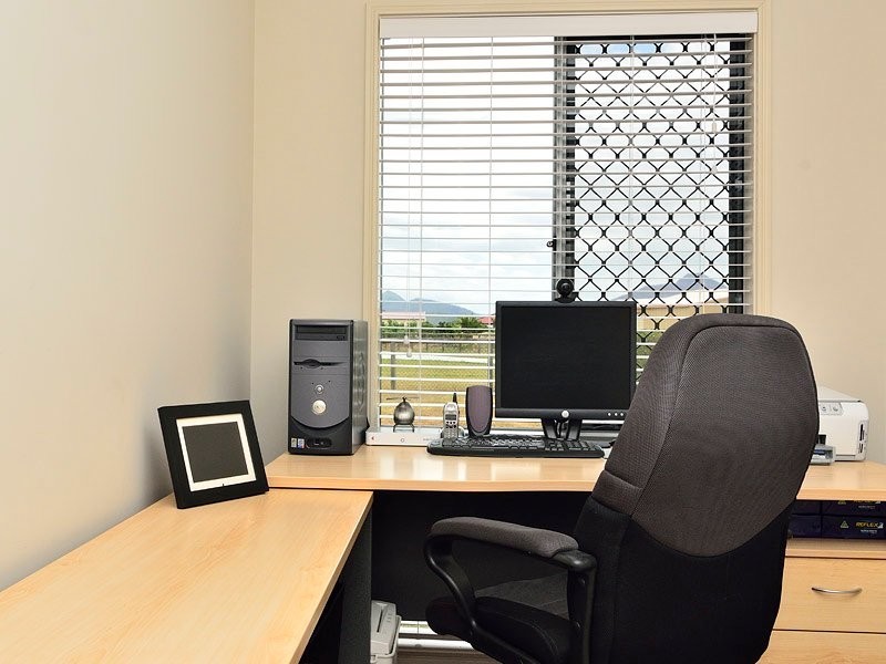 30 Goolman Place, Peak Crossing QLD 4306