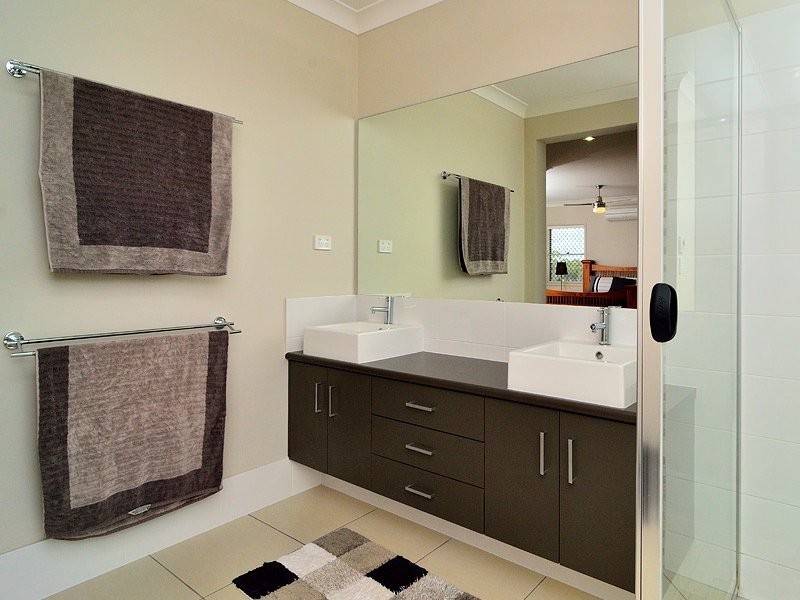 30 Goolman Place, Peak Crossing QLD 4306