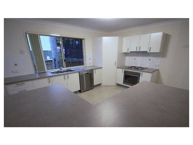 10 Chalmers Place, North Ipswich QLD 4305