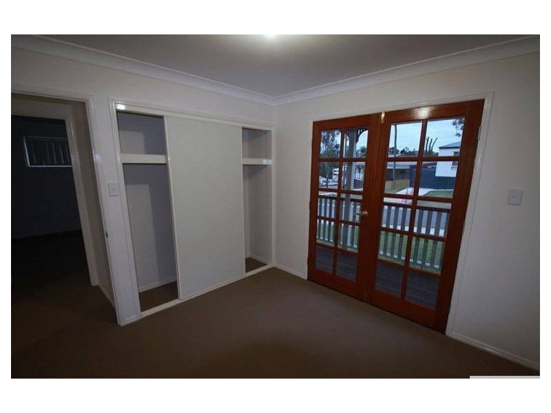 10 Chalmers Place, North Ipswich QLD 4305