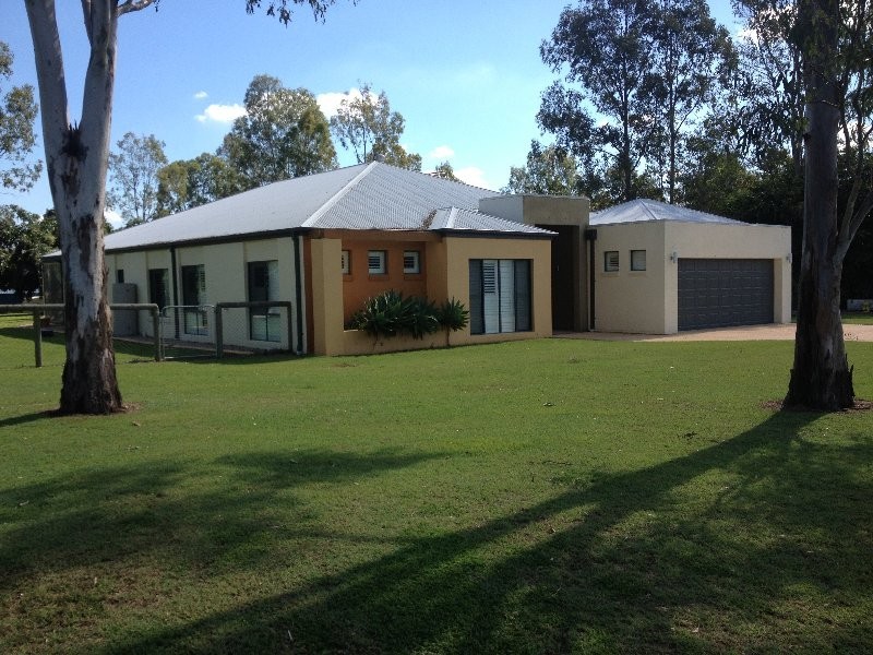 95 President Circle, Karalee QLD 4306