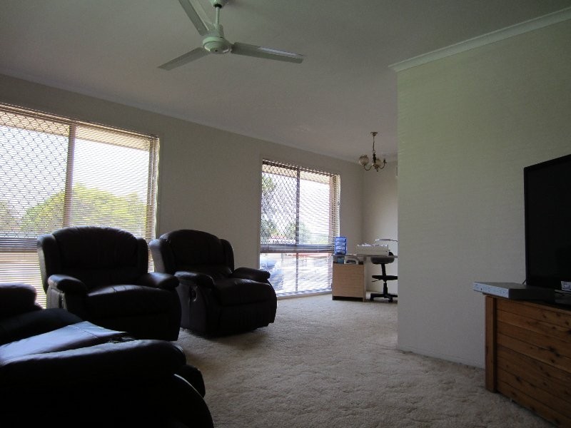 9 Warner Street, Raceview QLD 4305