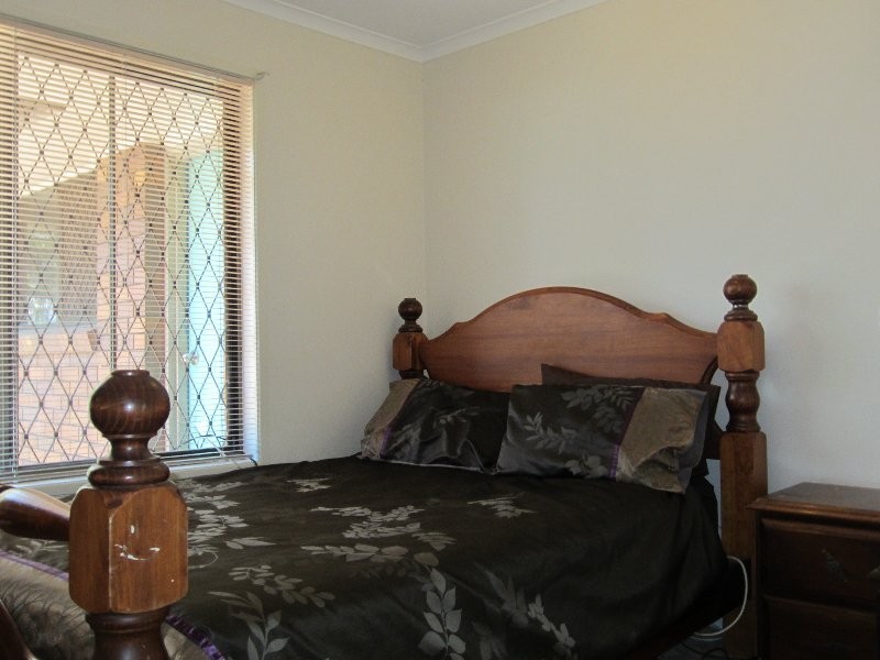 9 Warner Street, Raceview QLD 4305