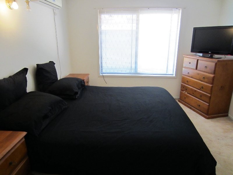 9 Warner Street, Raceview QLD 4305