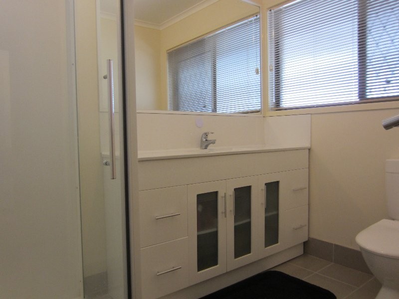 9 Warner Street, Raceview QLD 4305