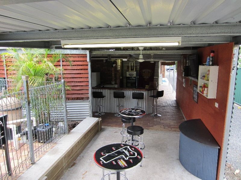 9 Warner Street, Raceview QLD 4305