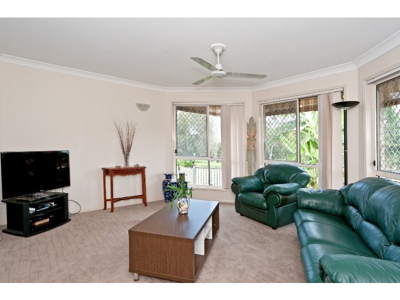 15 Jacana Crescent, Flinders View QLD 4305