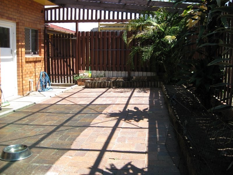 1 Edinburgh Street, Eastern Heights QLD 4305