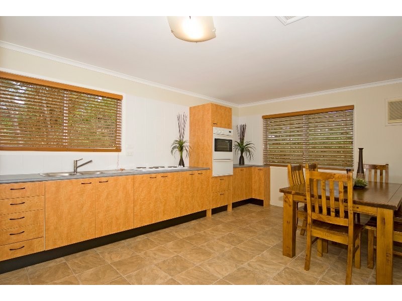 39 Pommer Street, Brassall QLD 4305