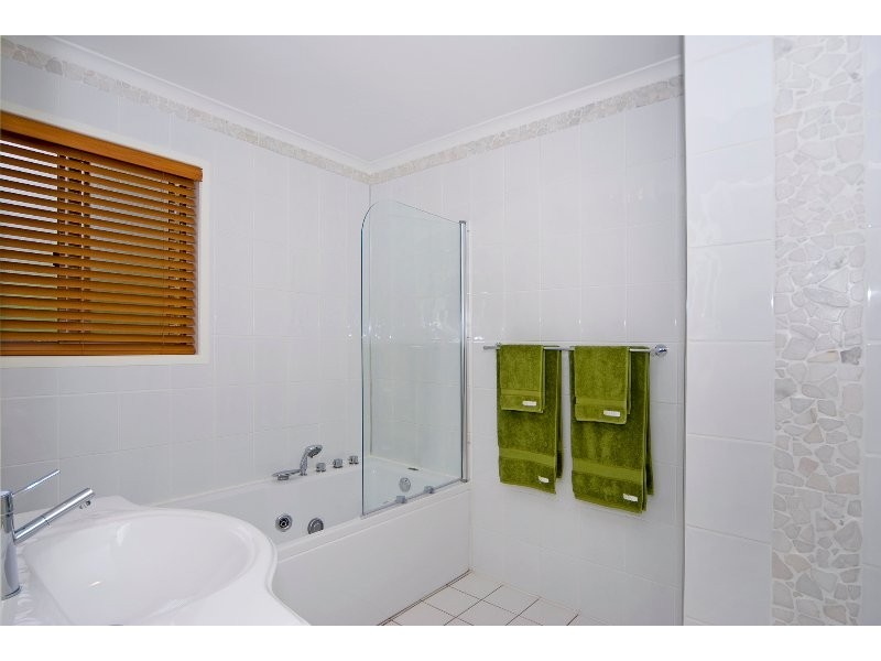39 Pommer Street, Brassall QLD 4305