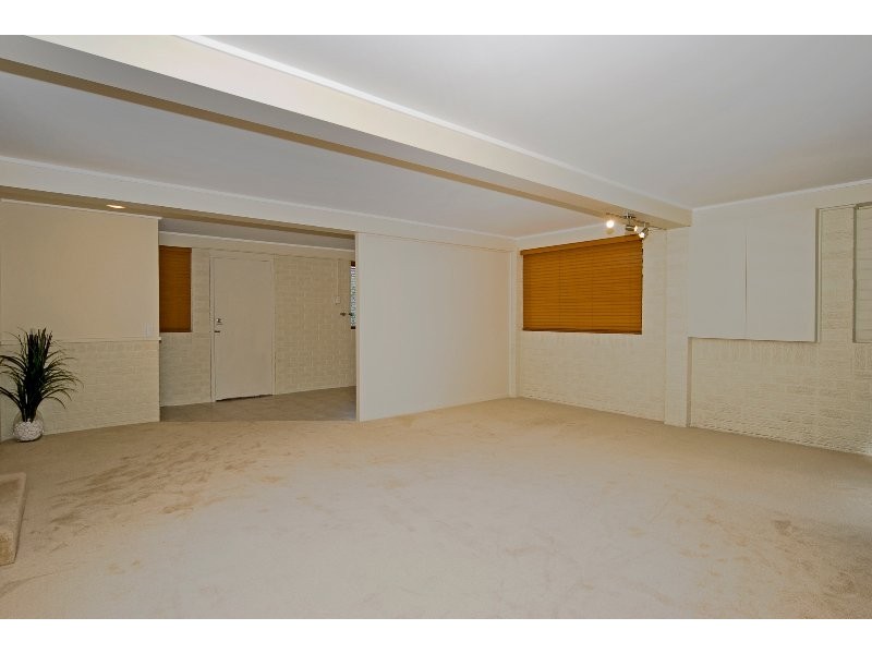 39 Pommer Street, Brassall QLD 4305