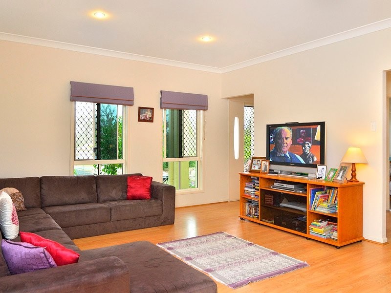 37 Glencoe Place, Thagoona QLD 4306