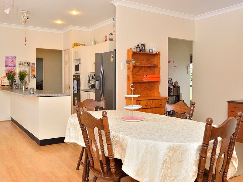 37 Glencoe Place, Thagoona QLD 4306