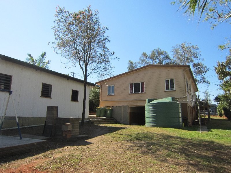 12 Winston Street, Yamanto QLD 4305