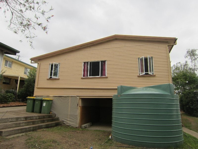 12 Winston Street, Yamanto QLD 4305