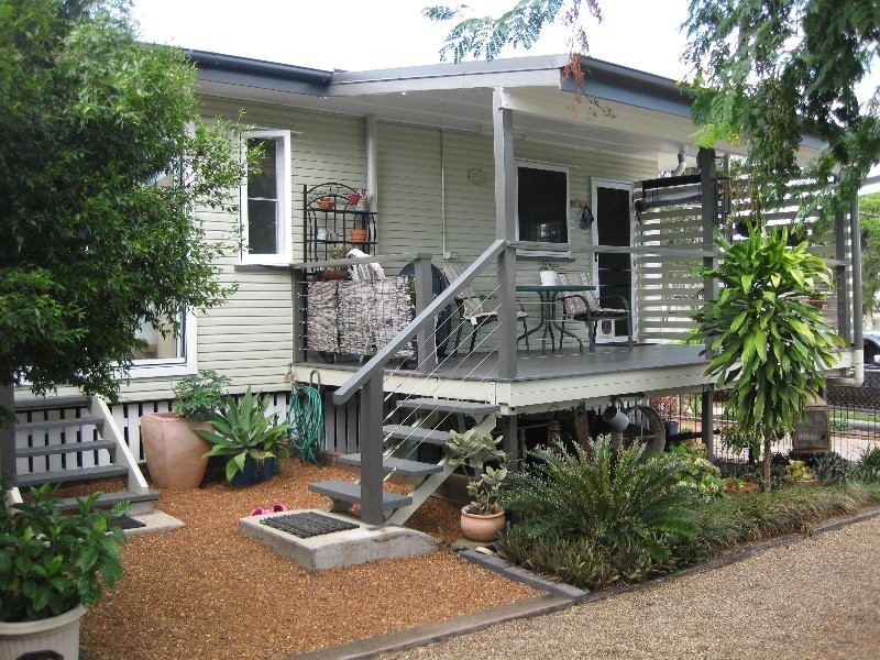 7 Vivian Street, Eastern Heights QLD 4305