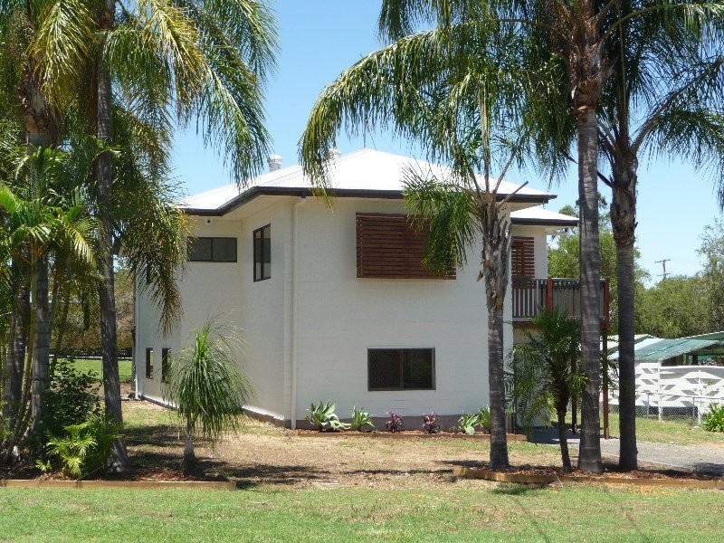 5 Orchard Street, Eastern Heights QLD 4305