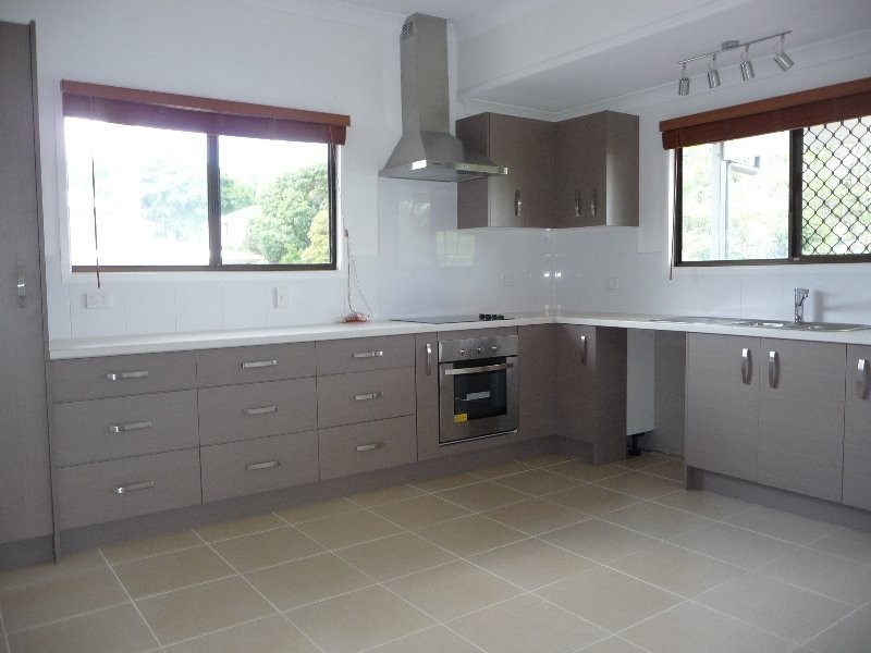 5 Orchard Street, Eastern Heights QLD 4305