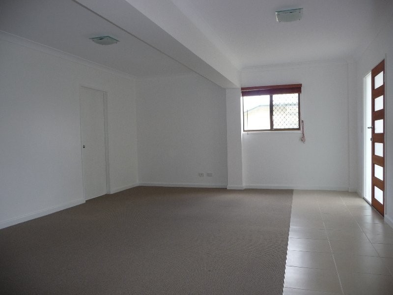 5 Orchard Street, Eastern Heights QLD 4305