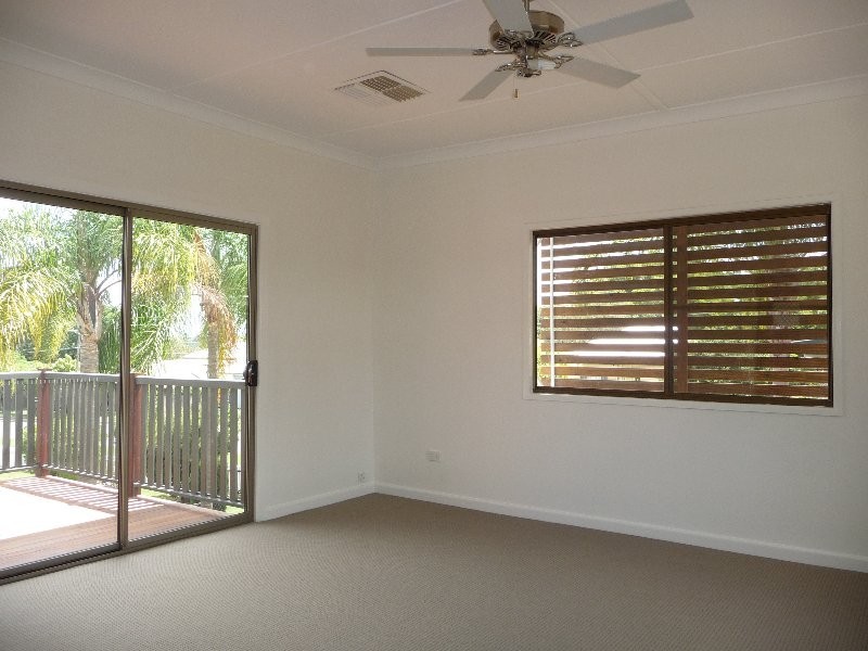 5 Orchard Street, Eastern Heights QLD 4305