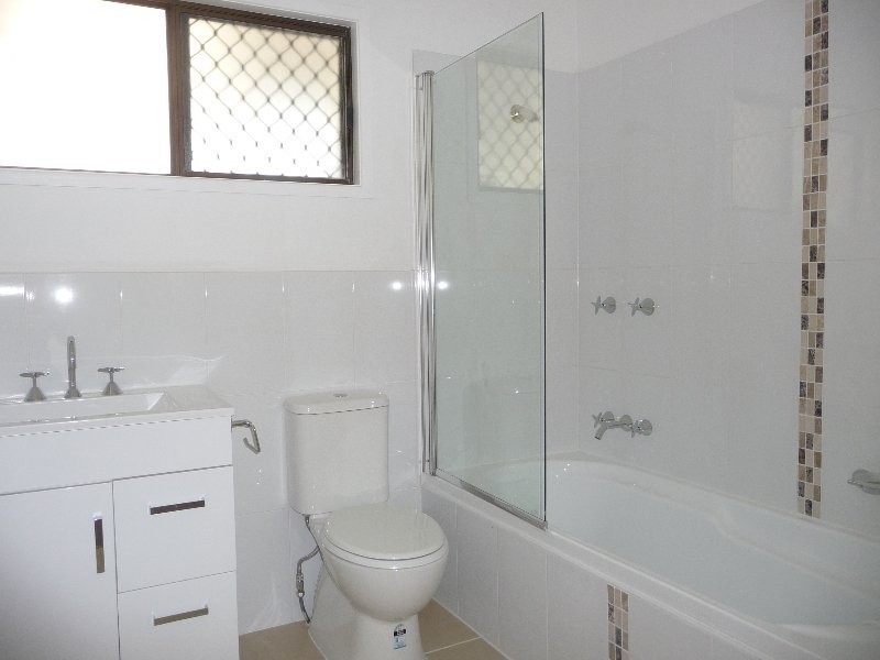 5 Orchard Street, Eastern Heights QLD 4305
