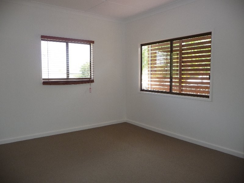 5 Orchard Street, Eastern Heights QLD 4305