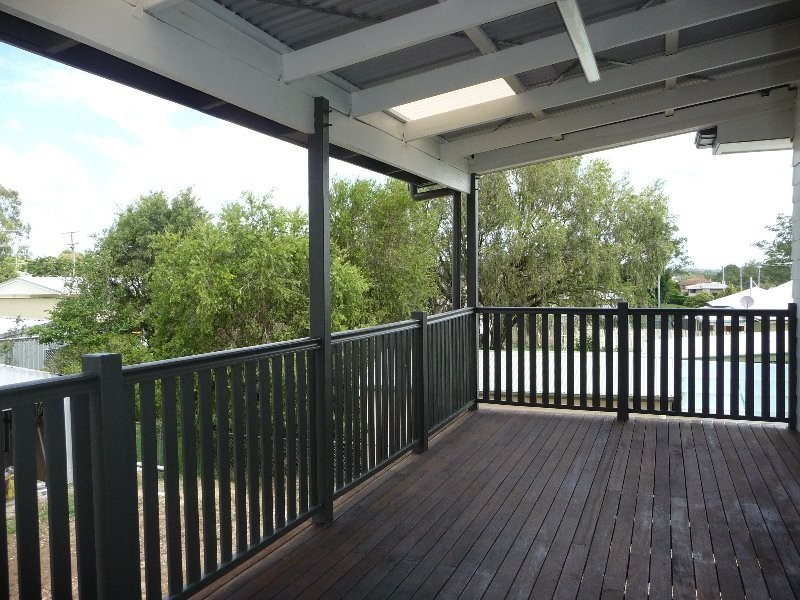 5 Orchard Street, Eastern Heights QLD 4305