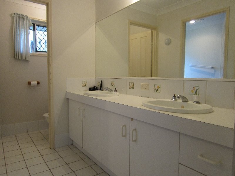 31 Toft Drive, Raceview QLD 4305