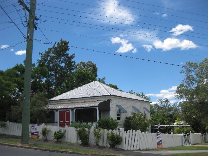 43 Pine Mountain Road, North Ipswich QLD 4305