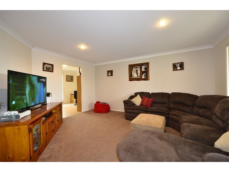 185 Edwards Street, Flinders View QLD 4305