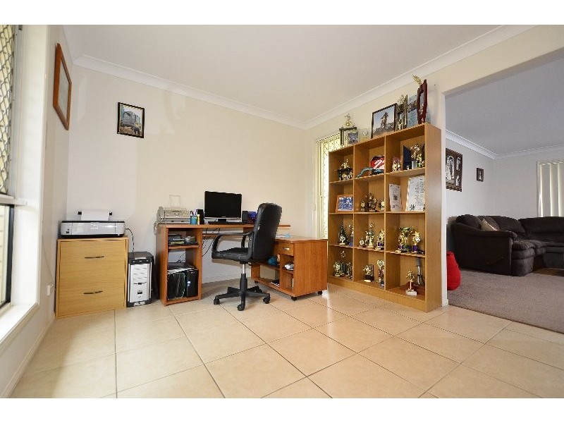 185 Edwards Street, Flinders View QLD 4305