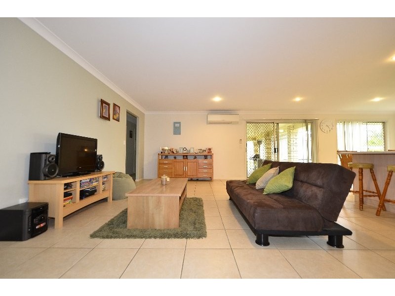 185 Edwards Street, Flinders View QLD 4305