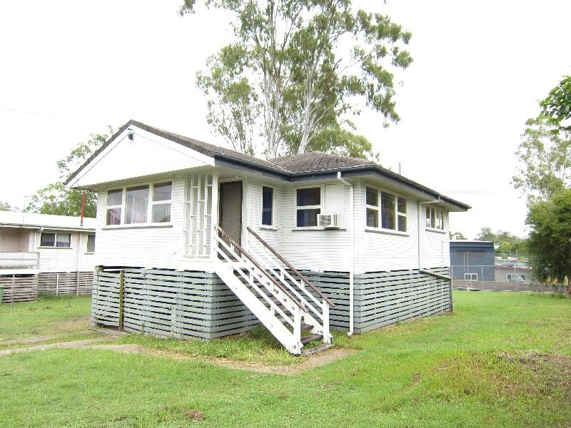 3 Melbourne Street, Brassall QLD 4305