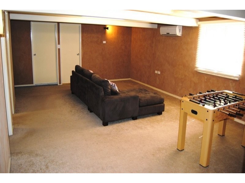 28 Greenham Street, Raceview QLD 4305