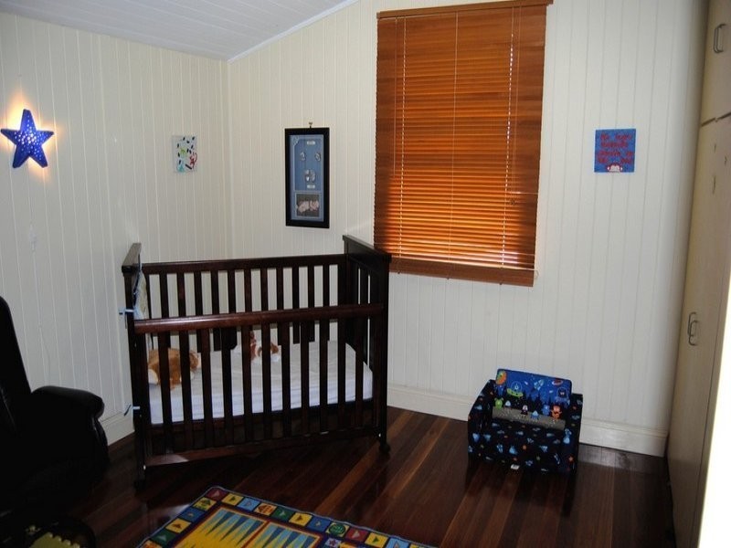 28 Greenham Street, Raceview QLD 4305