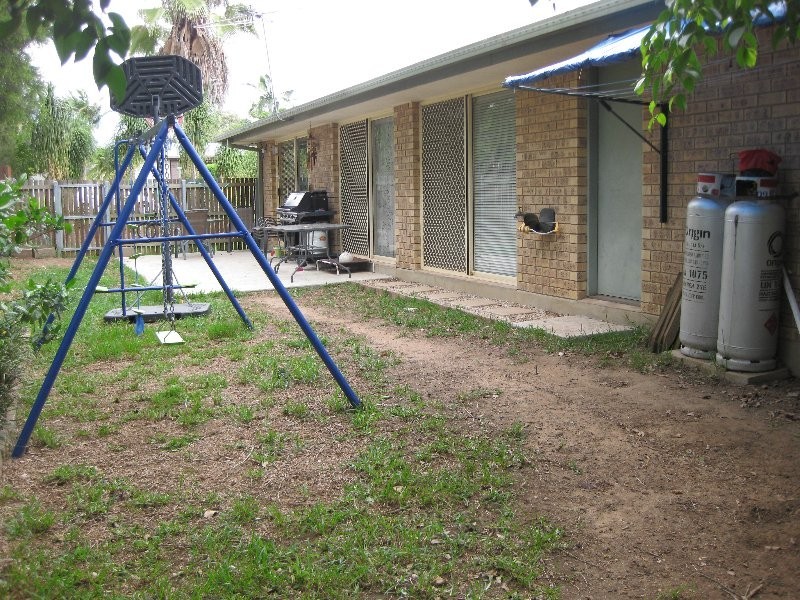 1/5 Vi Court, Brassall QLD 4305