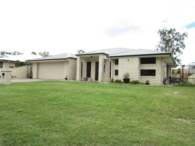 30 Piccadilly Court, Deebing Heights QLD 4306