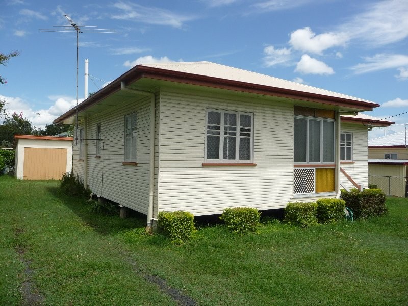 11 Shapcott Street, Eastern Heights QLD 4305