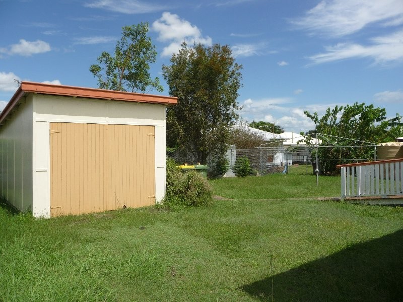 11 Shapcott Street, Eastern Heights QLD 4305