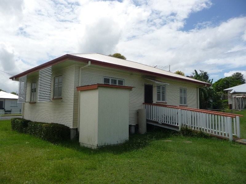 11 Shapcott Street, Eastern Heights QLD 4305